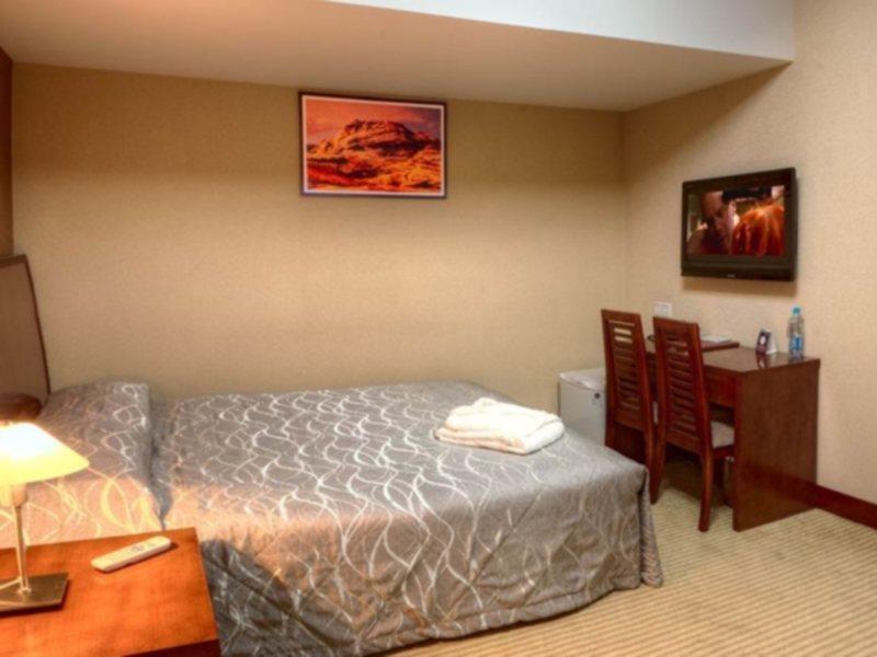 โวยาจโฮเต็ล Hotel อัลมาตี ภายนอก รูปภาพ
